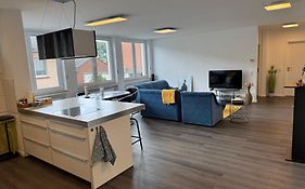 Tolle helle&ruhige 125 qm Whg. nähe Zentrum I-O